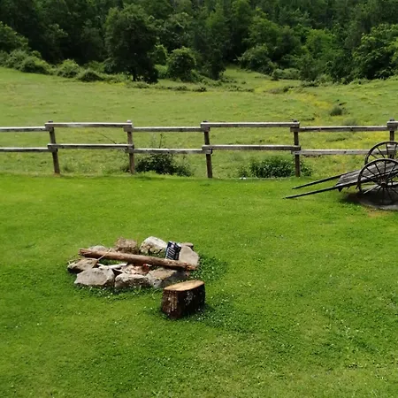 Agriturismo La Debbia Ranch Feriegård *